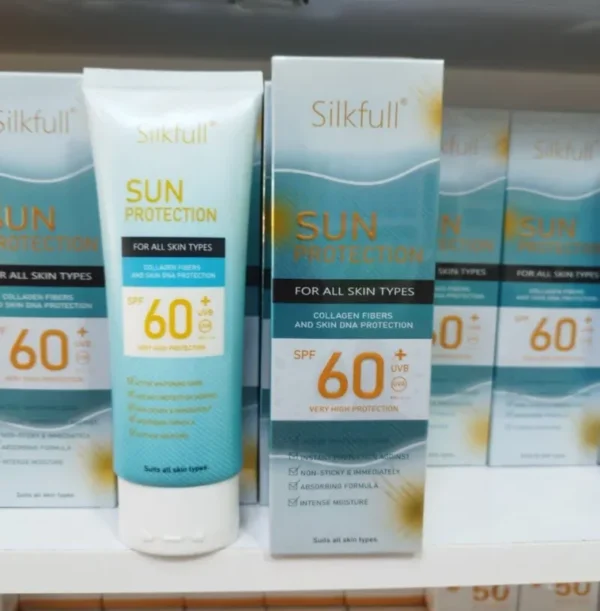 ضدآفتاب بی رنگ آبرسان و روشن کننده سیلکفول SPF60