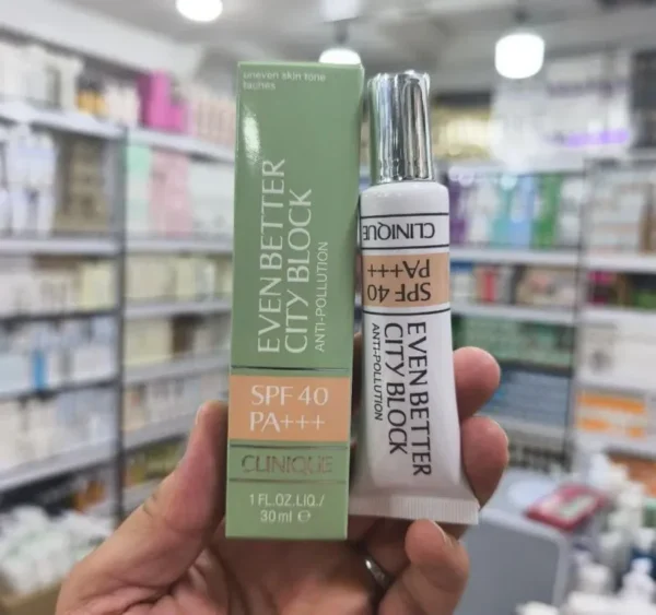 ضدآفتاب رنگی کلینیک SPF40