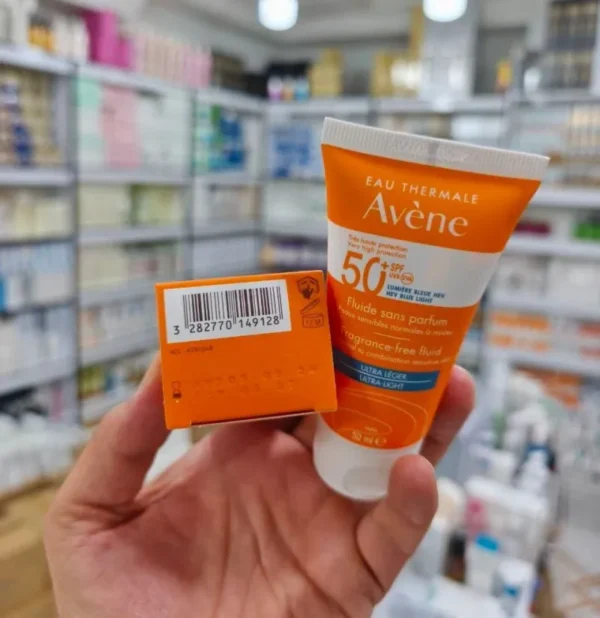 ضدآفتاب پوست حساس و خشک بی رنگ اون spf50