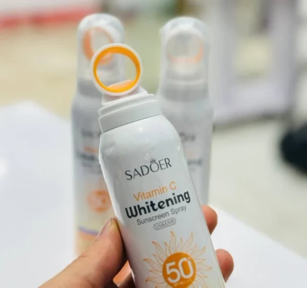 اسپری ضدآفتاب ضدلک ویتامین C برند SPF50 SADOR