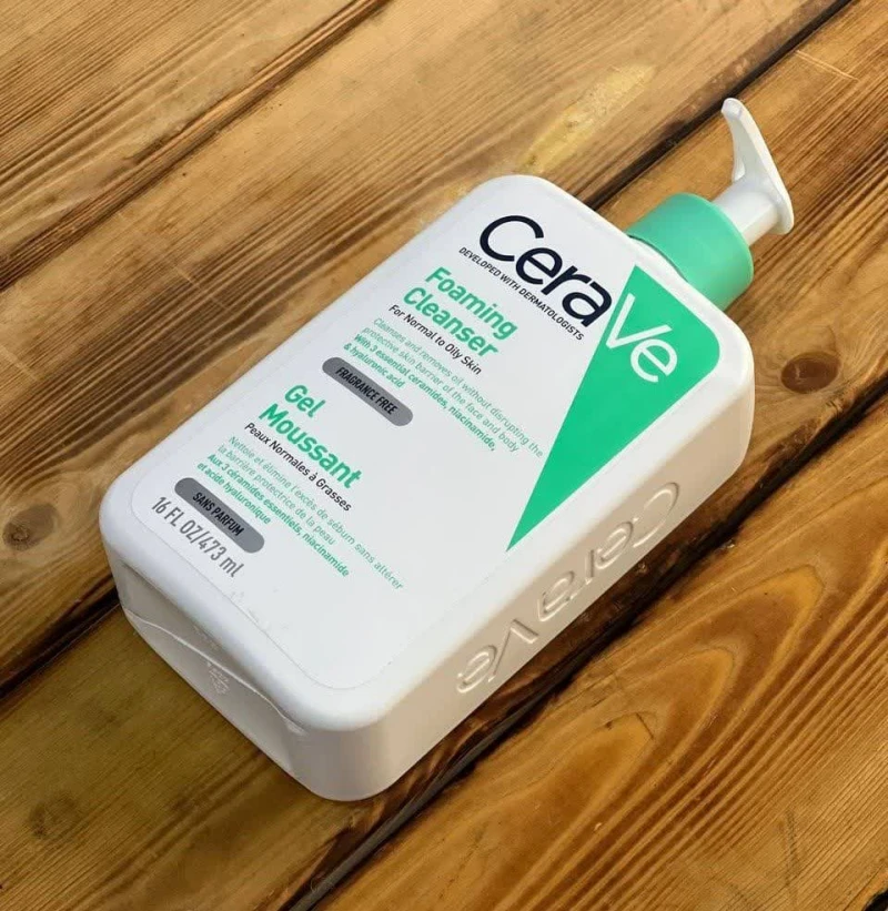 ضدآفتاب بی رنگ سام بای می SPF50