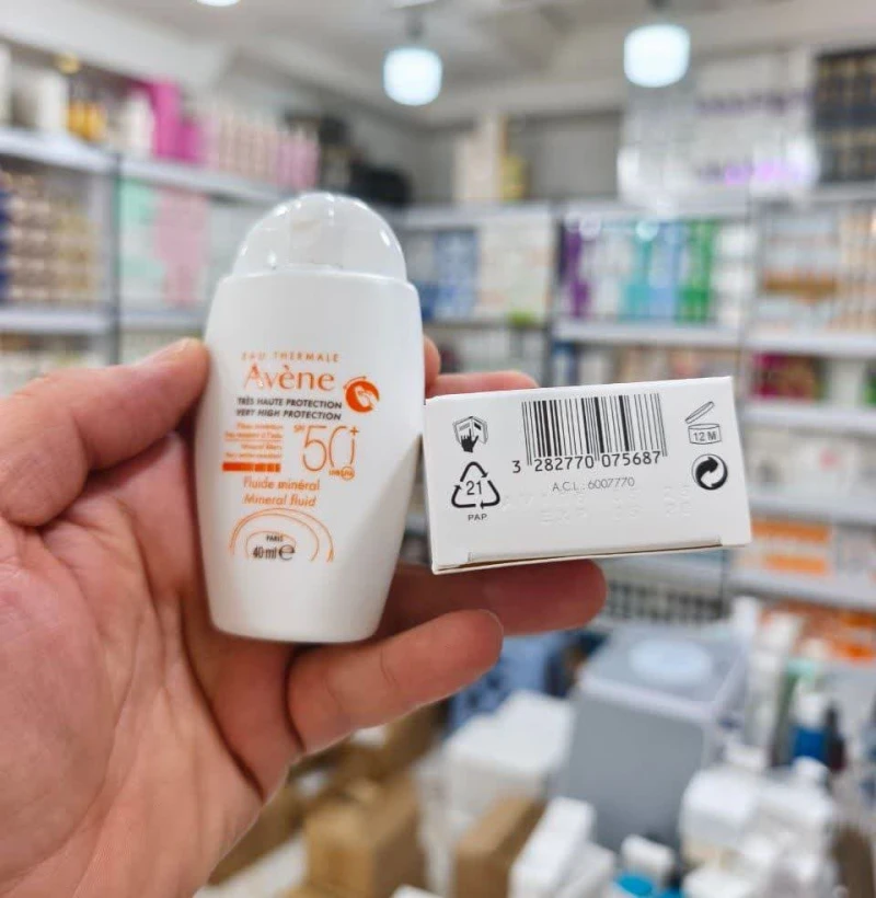 کرم ضدآفتاب فلوئیدی مینرال بی رنگ اون SPF50