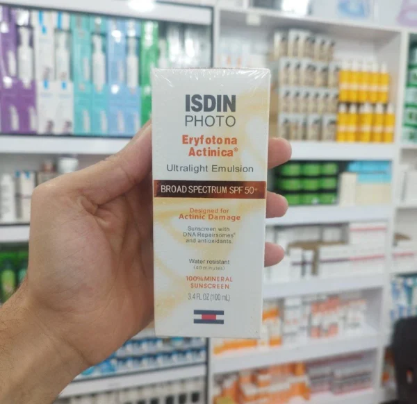 کرم ضدآفتاب ترمیم کننده ایزدین SPF50