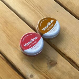 بالم لب وازلین حاوی 2عصاره
