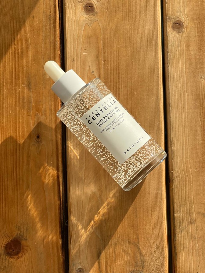 آمپول کپسولی ضدلک سنتلا تون برایتینیگ اسکین 1004 (2) آمپول کپسولی ضدلک سنتلا تون برایتینیگ اسکین 1004