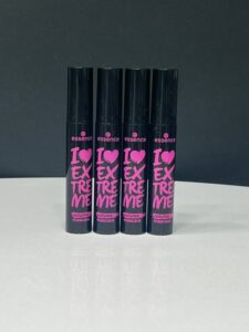 ریمل حجم دهنده اسنس مدل I LOVE EXTREME VOLUME