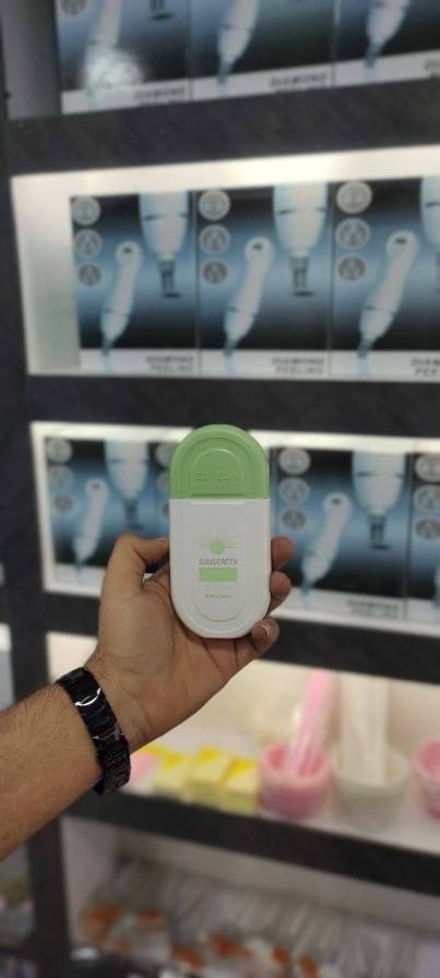 ضدآفتاب ضدجوش و ترمیم کننده استلین 100گرم (3) ضدآفتاب ضدجوش و ترمیم کننده استلین 100گرم