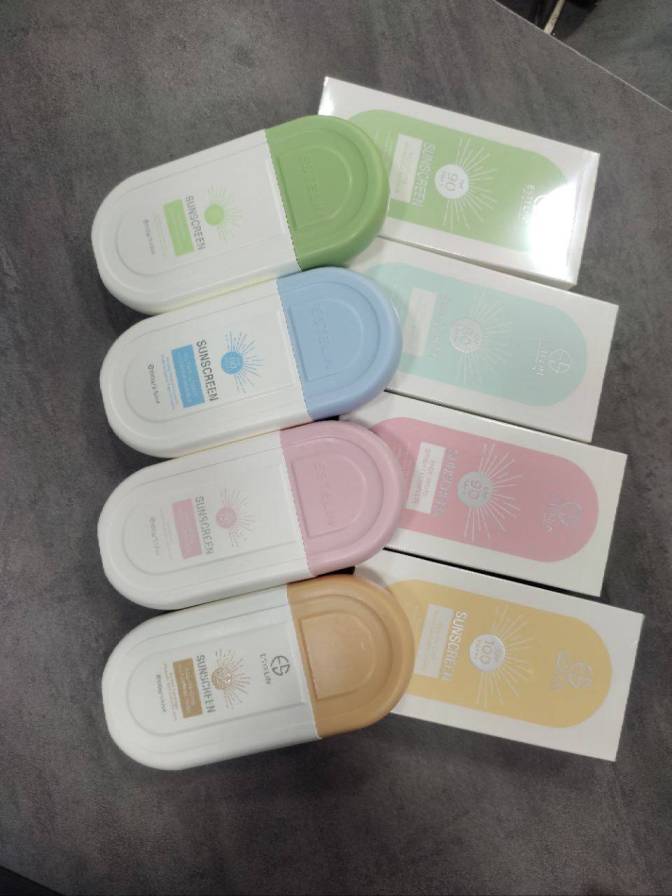 ضدآفتاب نیاسینامید اسید ضدلک و ضدالتهاب استلین 100گرم (3) ضدآفتاب نیاسینامید اسید ضدلک و ضدالتهاب استلین 100گرم