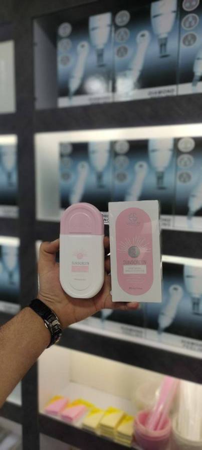 ضدآفتاب نیاسینامید اسید ضدلک و ضدالتهاب استلین 100گرم (7) ضدآفتاب نیاسینامید اسید ضدلک و ضدالتهاب استلین 100گرم