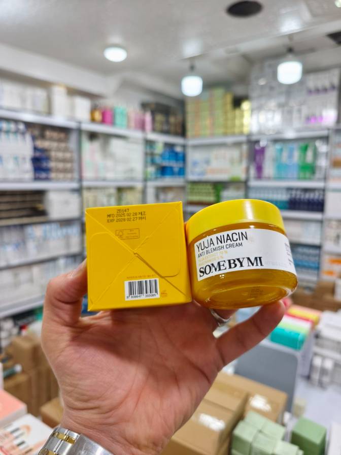 کرم ضدلک یوجا نیاسین سام بای می 60گرم (3) کرم ضدلک یوجا نیاسین سام بای می 60گرم