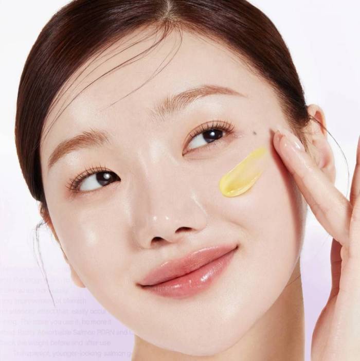 سرم رتینول جوانساز و ضدلک مدی کیوب 30میل (2) سرم رتینول جوانساز و ضدلک مدی کیوب 30میل