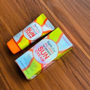 ضدآفتاب اویل فارم استی کره 70میل