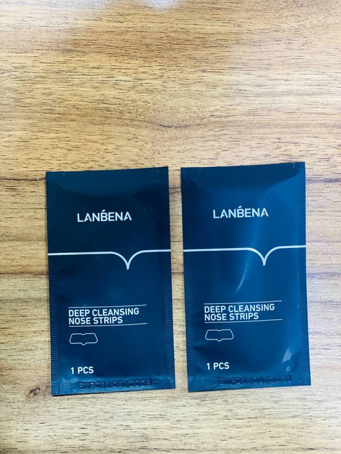 چسب زغالی جوش های سرسیاه ورقه ای لانبنا (4) چسب زغالی جوش های سرسیاه ورقه ای لانبنا